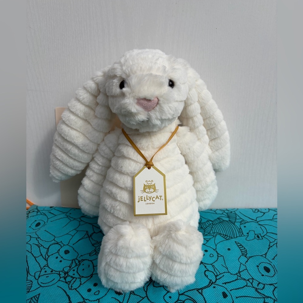 Jellycat Bashful Luxe Bunny Nimbus โ Limited Edition โNWT & Dust Bag